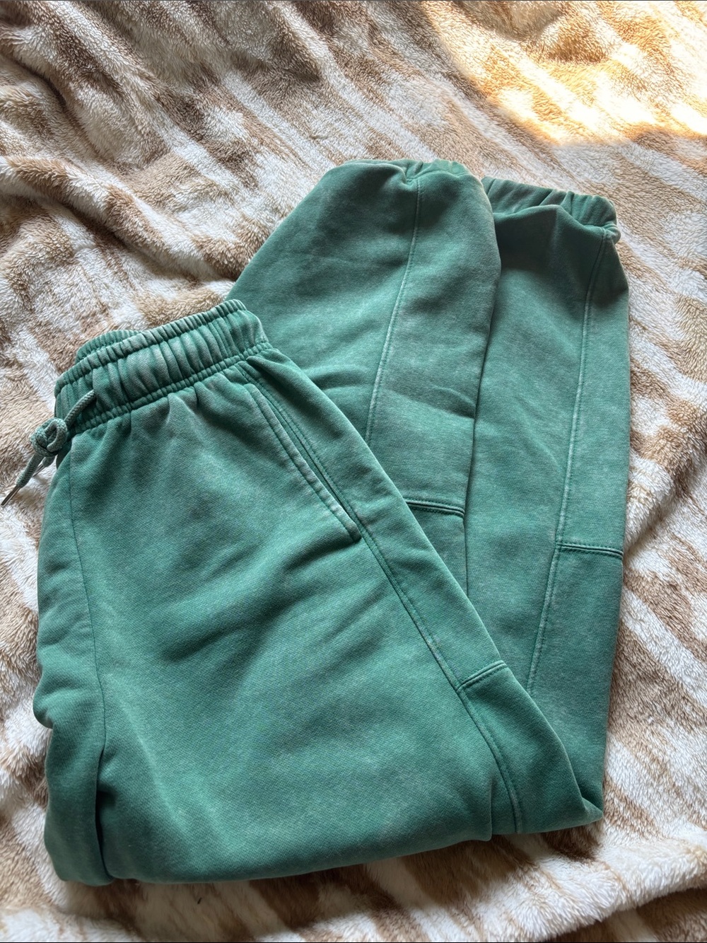 Women's Green Fleece Jogger Pants